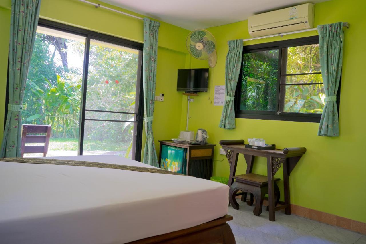 Chez Charly Bungalow Nai Yang Beach Kültér fotó